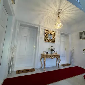 Boutique Haus Sissi Apartment