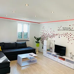 Mentes Apartment